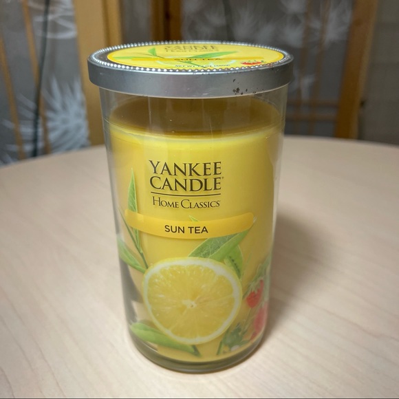 NWT Yankee Candle Sun Tea Yellow